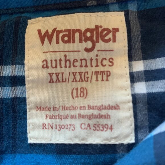 Wrangler Boys' Navy + Blue Plaid ‘Authentics’ Western Shirt; XXL - Picture 4 of 6
